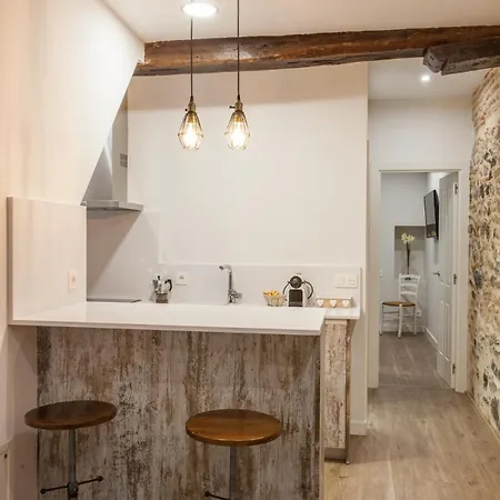 Apartman En El Casco Antiguo De - Ateriagroup *